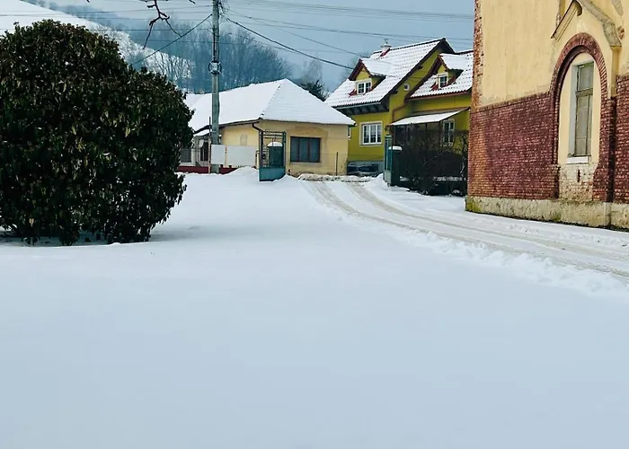 Turisticka Stara Skola Kokava